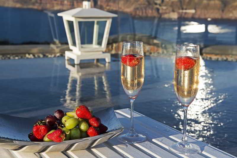 Acroterra Rosa Luxury Suites & Spa Akrotírion Eksteriør bilde